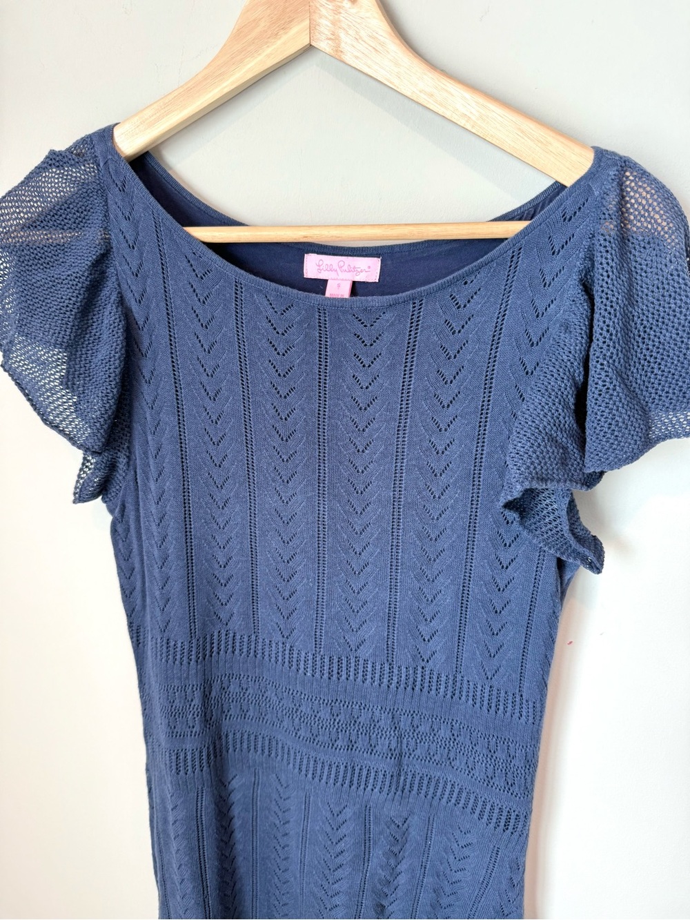 Lilly Pulitzer Pointelle Knit Navy Blue Sweater Dress Knit Flutter Sleeve Scoop - Picture 2 of 4
